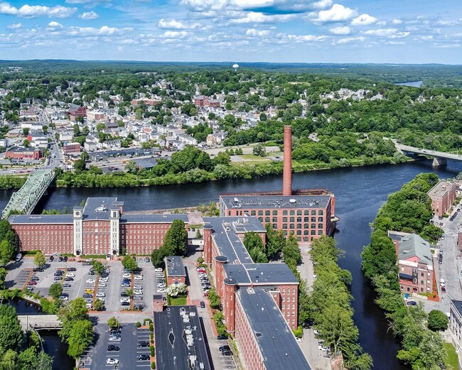 Massachusetts Mills in Lowell, MA - Foto de edificio - Building Photo