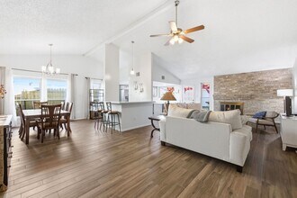 17522 Huntersglen Cir in Humble, TX - Building Photo - Building Photo