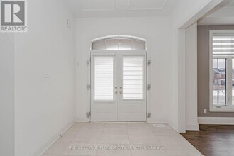 518 Kleinburg Smt Wy in Vaughan, ON - Building Photo - Building Photo