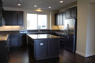 6563 Tralee Village Dr in Dublin, CA - Building Photo - Building Photo