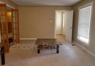 1916 S Main St in Fuquay Varina, NC - Building Photo - Building Photo