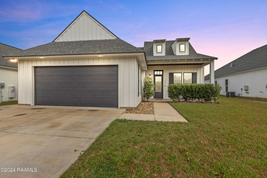 211 Maple Branch St in Lafayette, LA - Building Photo