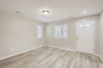 303 Sweet Valley Ct in Longmont, CO - Building Photo - Building Photo