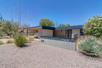 3538 E Gold Dust Ave in Phoenix, AZ - Building Photo - Building Photo