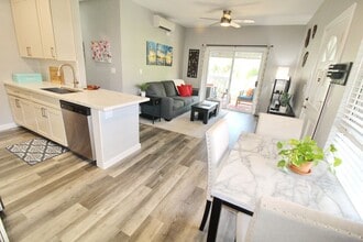 160 Keonekai Rd in Kihei, HI - Building Photo - Building Photo