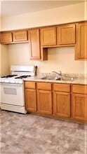 8281 W Elizabeth Ave, Unit basement in Niles, IL - Building Photo - Building Photo
