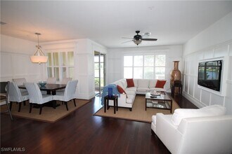 1370 Mariposa Cir in Naples, FL - Building Photo - Building Photo