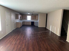 1253 Highview Dr in Cedar Hill, TX - Building Photo - Building Photo