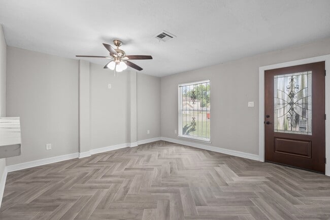 6639 Indian Falls Dr