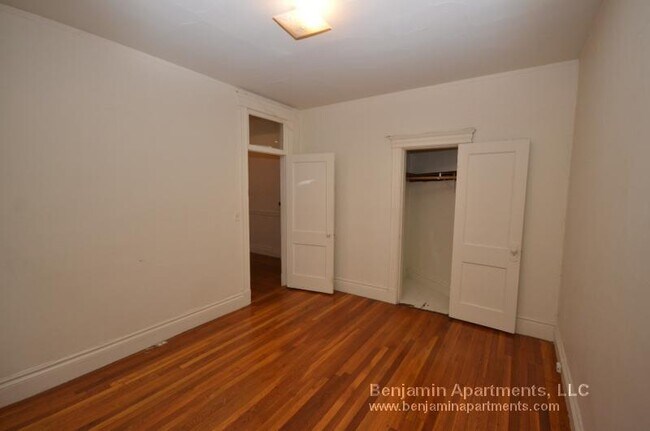 1350 Comm.Ave. Unit 8, Unit 8 in Boston, MA - Building Photo - Building Photo