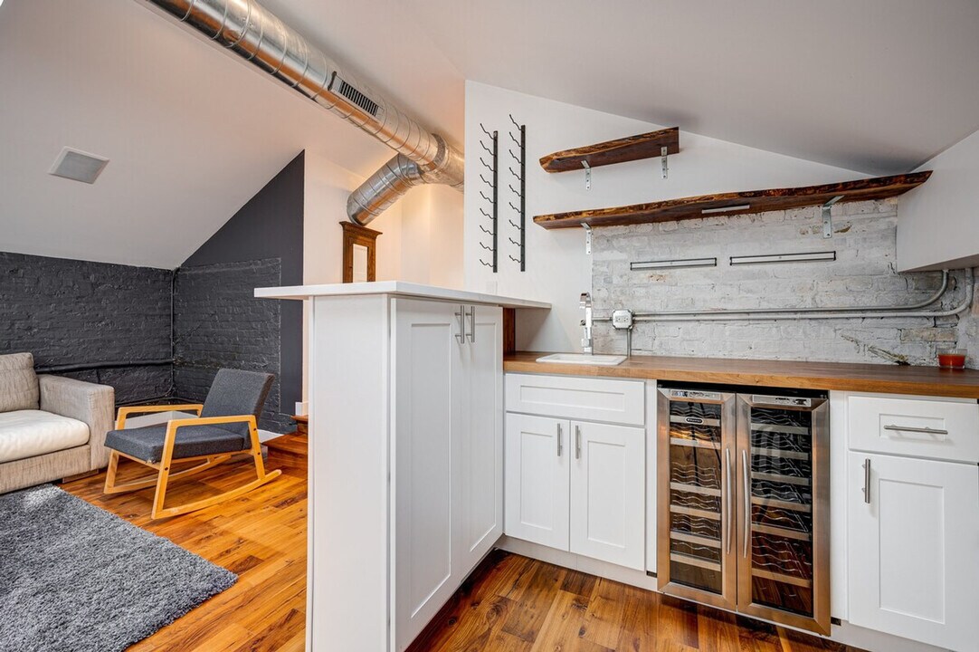 1519 W Superior St in Chicago, IL - Building Photo