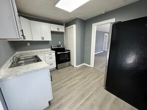 1004 E Dixon St in Kokomo, IN - Building Photo - Building Photo