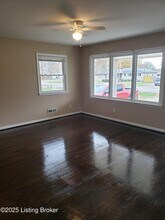 5703 Bunning Dr in Louisville, KY - Building Photo - Building Photo