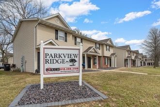 Parkview in Edwardsville, IL - Building Photo - Building Photo