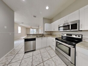 1825 Salerno Cir in Weston, FL - Building Photo - Building Photo