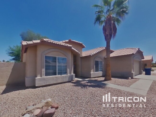 property at 752 W Folley St