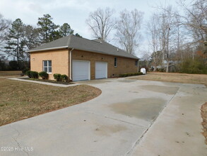 2502 Riddick Rd in Elizabeth City, NC - Building Photo - Building Photo