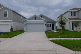 557 Reggie Rd in Winter Haven, FL - Building Photo