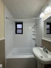 235 S Harrison St in East Orange, NJ - Foto de edificio - Building Photo