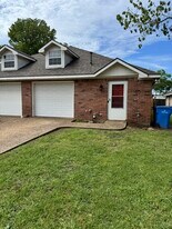 1910 Monte Cristo Way in Sherman, TX - Building Photo