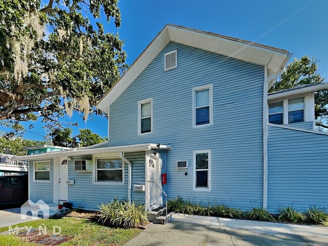 property at 212 Pine St