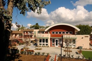 4986 Logan Ave in San Diego, CA - Building Photo