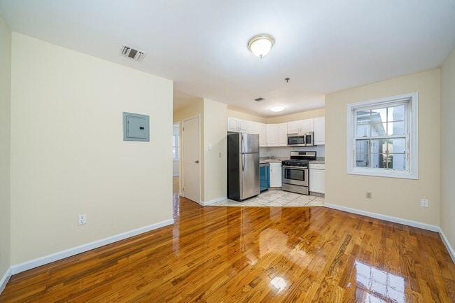 property at 524-526 4th St