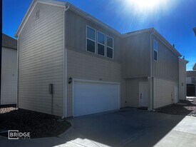 352 Huisache St in Lake Jackson, TX - Building Photo