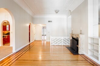 327 Commonwealth Ave in Boston, MA - Building Photo - Building Photo