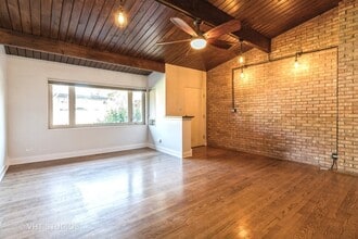 1163 Waukegan Rd in Deerfield, IL - Building Photo - Building Photo