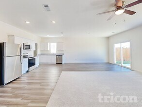 12645 Big Rnch Rd in Fort Worth, TX - Foto de edificio - Building Photo