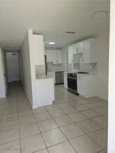 2810 Dunbar St in Ft. Myers, FL - Building Photo - Building Photo