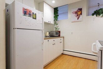 75 Park St, Unit B in Brookline, MA - Building Photo - Building Photo