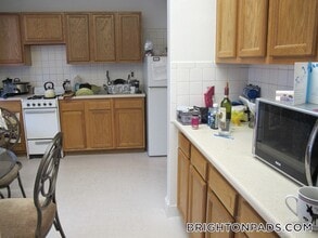 70 Chiswick Rd, Unit 22 in Boston, MA - Foto de edificio - Building Photo