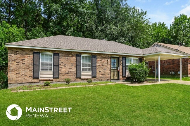 4042 Chinaberry Cove in Memphis, TN - Building Photo - Building Photo