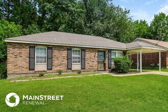 4042 Chinaberry Cove in Memphis, TN - Building Photo - Building Photo