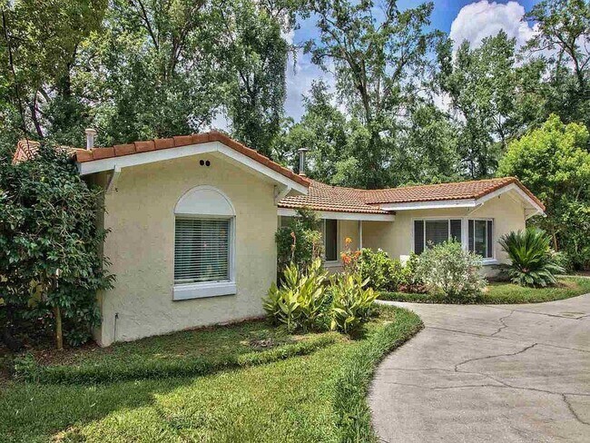 property at 706 Monticello Dr