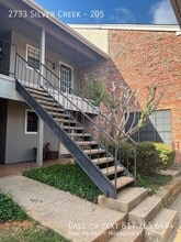 2733 Silver Creek Dr in Arlington, TX - Foto de edificio - Building Photo