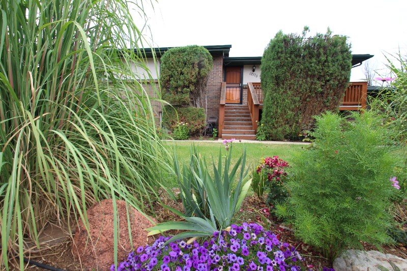 12175 W 8th Ave in Lakewood, CO - Building Photo
