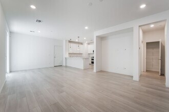 2665 Piroli St in Henderson, NV - Building Photo - Building Photo