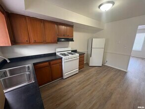 1523 N Pierson Ave in West Peoria, IL - Building Photo - Building Photo