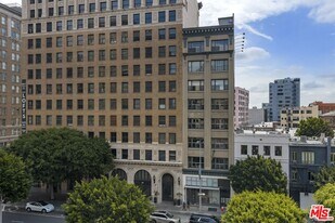 814 S Spring St, Unit 8 in Los Angeles, CA - Building Photo