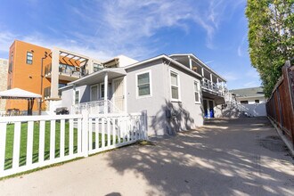 3126 Cañon St in San Diego, CA - Building Photo - Building Photo