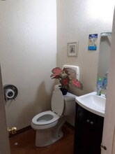 4790 Dewey Dr in Fair Oaks, CA - Foto de edificio - Building Photo