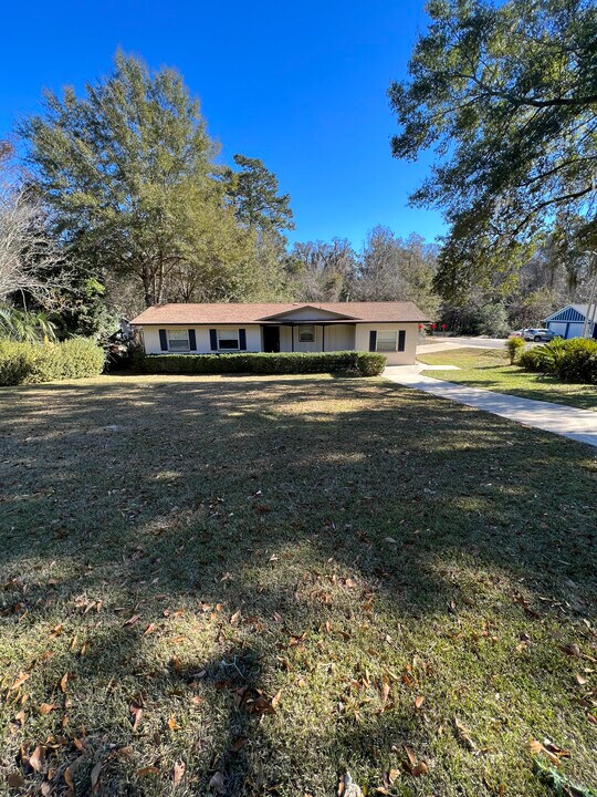 301 Inglewood Dr in Tallahassee, FL - Building Photo