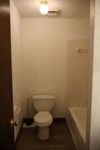 2305 Southridge Dr in Jefferson City, MO - Building Photo - Building Photo