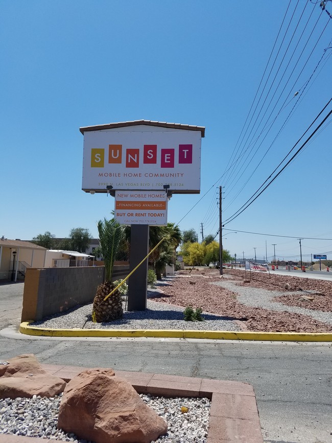 Sunset Mobile Home Park in Las Vegas, NV - Building Photo - Building Photo