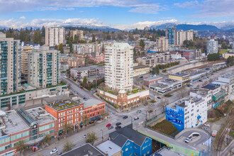 Highbourne Tower in New Westminster, BC - Building Photo - Building Photo