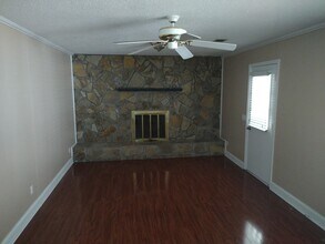 107 Via Eldorado Dr in Warner Robins, GA - Building Photo - Building Photo