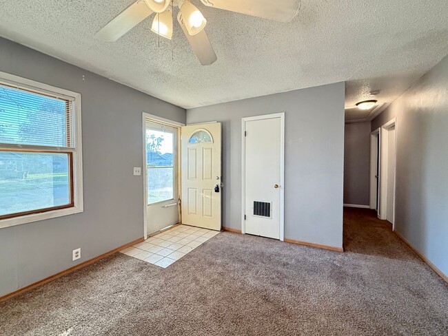 2808 8th Ave in Council Bluffs, IA - Building Photo - Building Photo